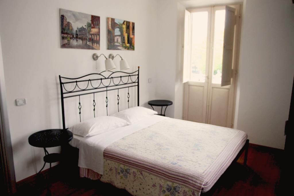 B&B La Luna Dal Borgo イェージ エクステリア 写真